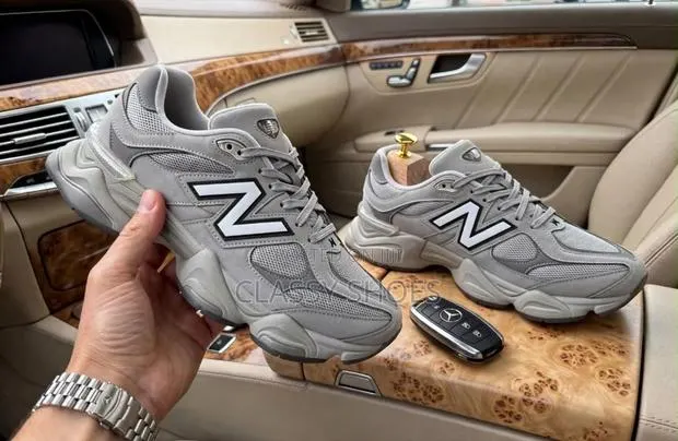 New Balance9060 Dark Ash · Photo 1