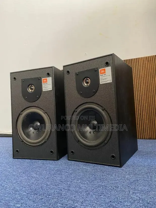JBL TLX 111 Bookshelf Champion: Studio Cabinet Deep Bass Punch · Photo 1