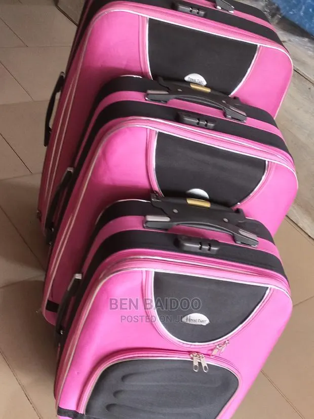Material Travel Bags (3-Sets) · Photo 1