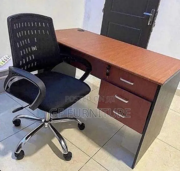 Modern Office Furniture Set · Photo 1