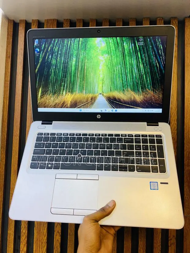 Laptop HP EliteBook 850 G4 8GB Intel Core i7 SSD 256GB · Photo 1