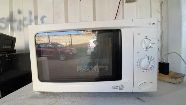 Large LG 28L Manual Microwave – Heavy Duty Solo Model · Photo 1