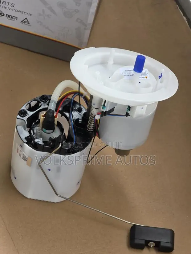 Fuel Pump Audi A4 A5 Fits 2.0 TFSI/ 3.2l V6 Petrol Variants. · Photo 1