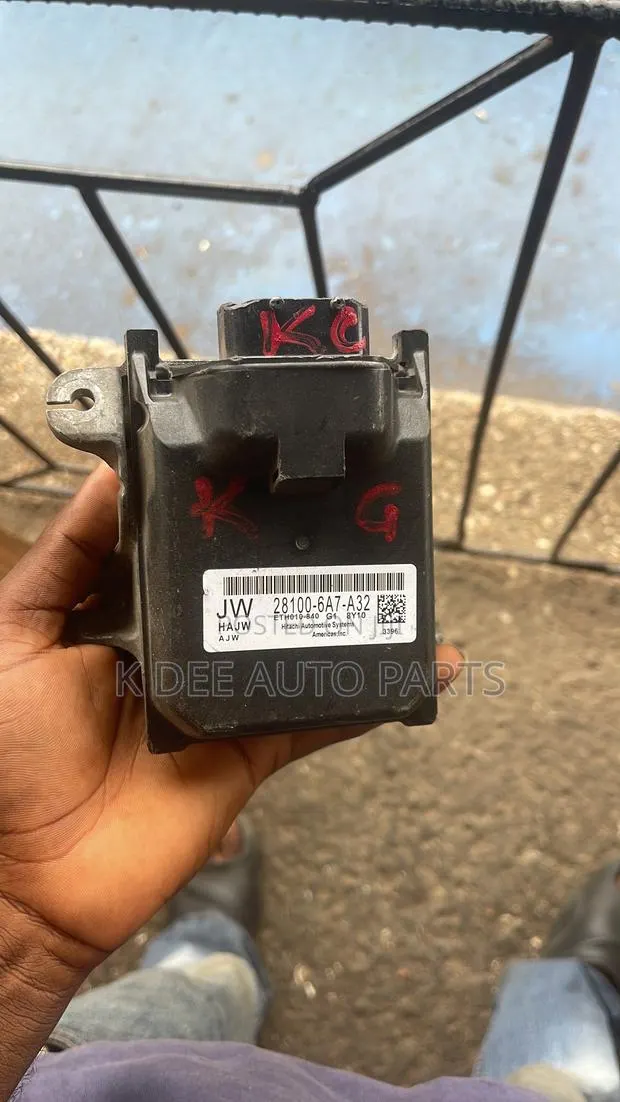 Honda Accord Transmission Control Module · Photo 1