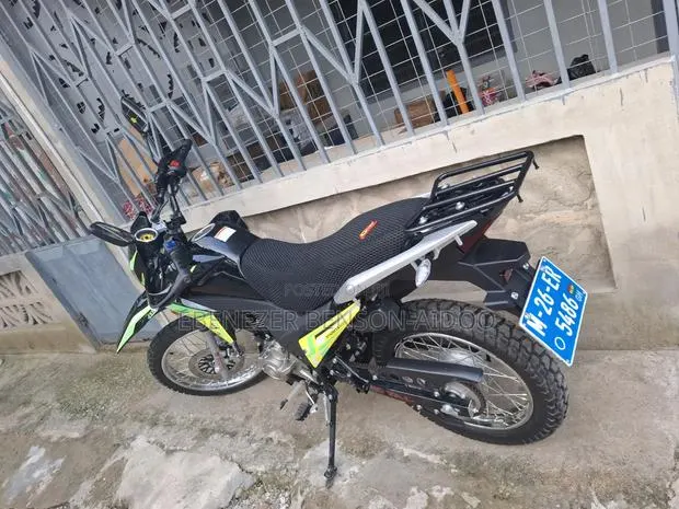 Royal Racer 2026 Black · Photo 1