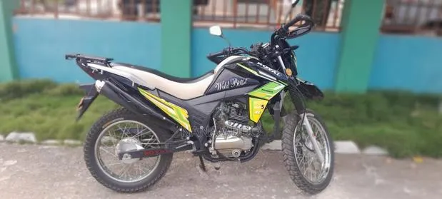 Royal Motorcycle 2026 Black · Photo 1