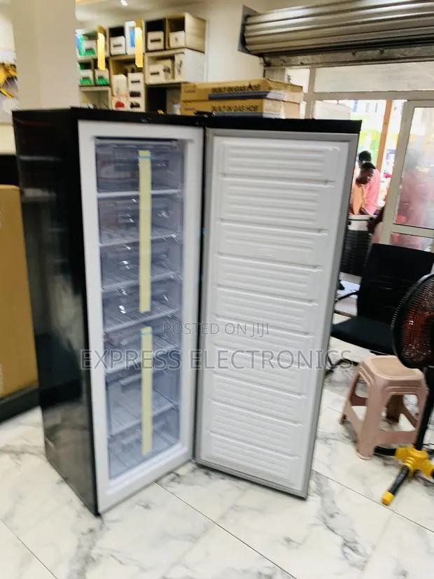 Upright Puf-370 Single Door Pearl · Photo 1