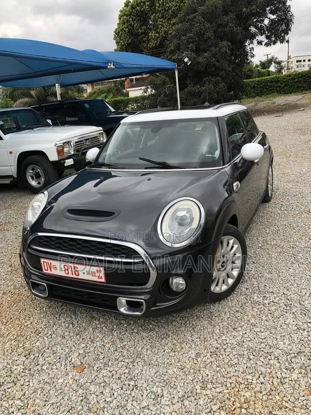 Mini Cooper 2015 Black · Photo 1