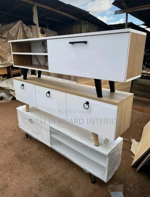 5 Feet Laminated Tv Stand · Photo 1