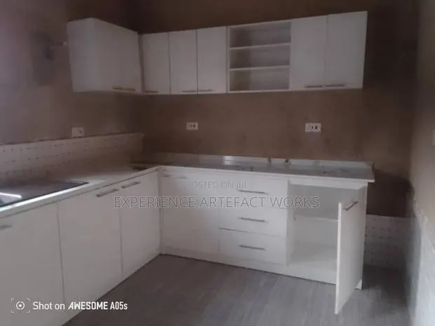 Long Big Kitchen Cabinets · Photo 1