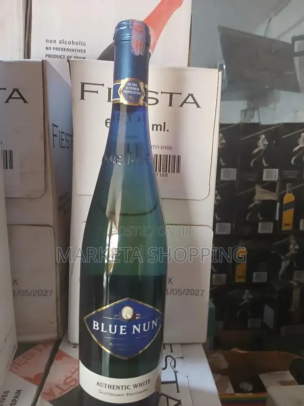 Blue Nun Authentic White 750ml · Photo 1