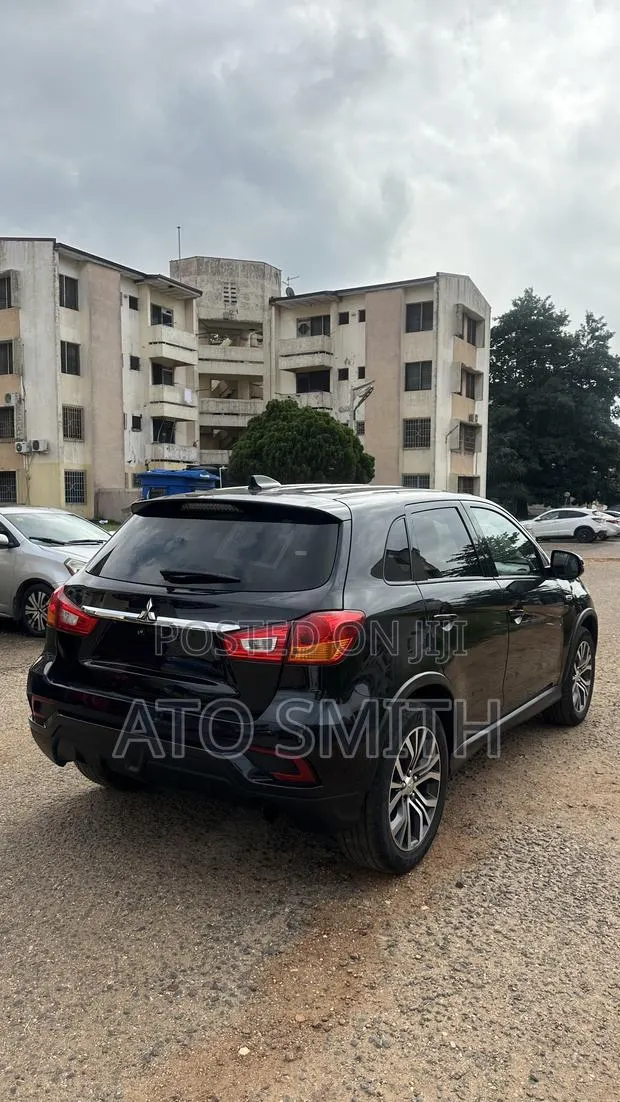 Mitsubishi Outlander 2017 Black · Photo 1