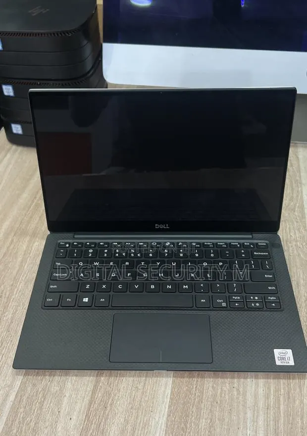 Laptop Dell XPS 13 7390 16GB Intel Core i7 SSD 256GB · Photo 1
