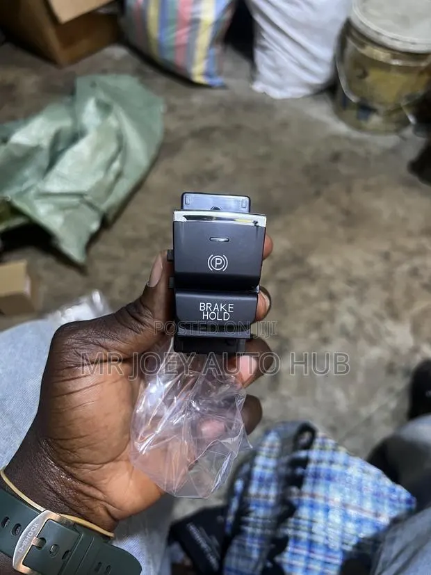 Honda Accord 2018-2022 Electronic Packing Brake Switch · Photo 1