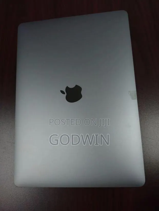Apple MacBook Pro Retina A2141 2019 16" Full LCD Screen · Photo 1