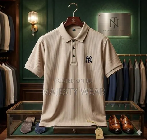 V Neck Club Shirt's Lacoste · Photo 1