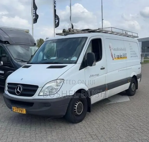Mercedes-Benz Sprinter 2012 White