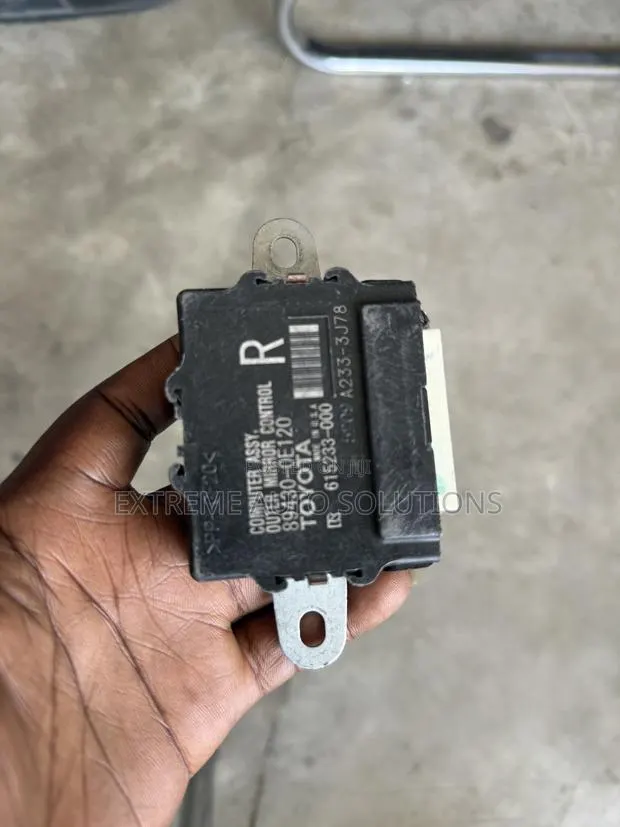 2016-2019 Control Module Lexus RX350 Right Outer MIRROR · Photo 1