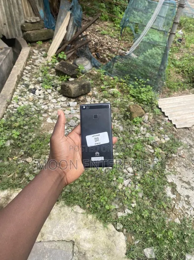 Huawei P10 Lite 32 GB Black · Photo 1