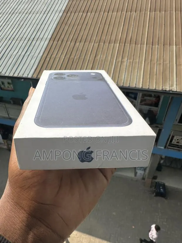 New Apple iPhone XR 128 GB · Photo 1