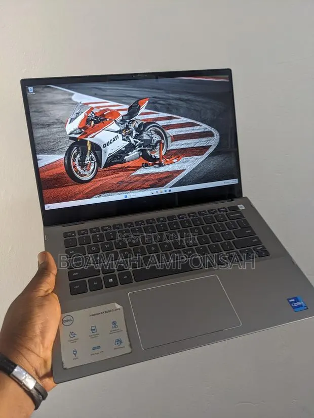Laptop Dell Inspiron 14 5400 2-in-1 16GB Intel Core i7 SSD 256GB · Photo 1