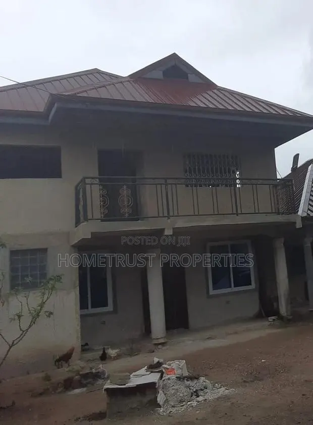 4bdrm Duplex in Amasaman Ashaleja for sale · Photo 1