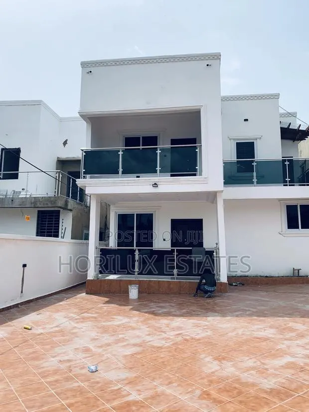 5bdrm Mansion in Horilux Estates, Kwabenya for sale · Photo 1
