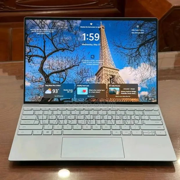 New Laptop Dell XPS 13 16GB Intel Core Ultra 7 SSD 512GB · Photo 1