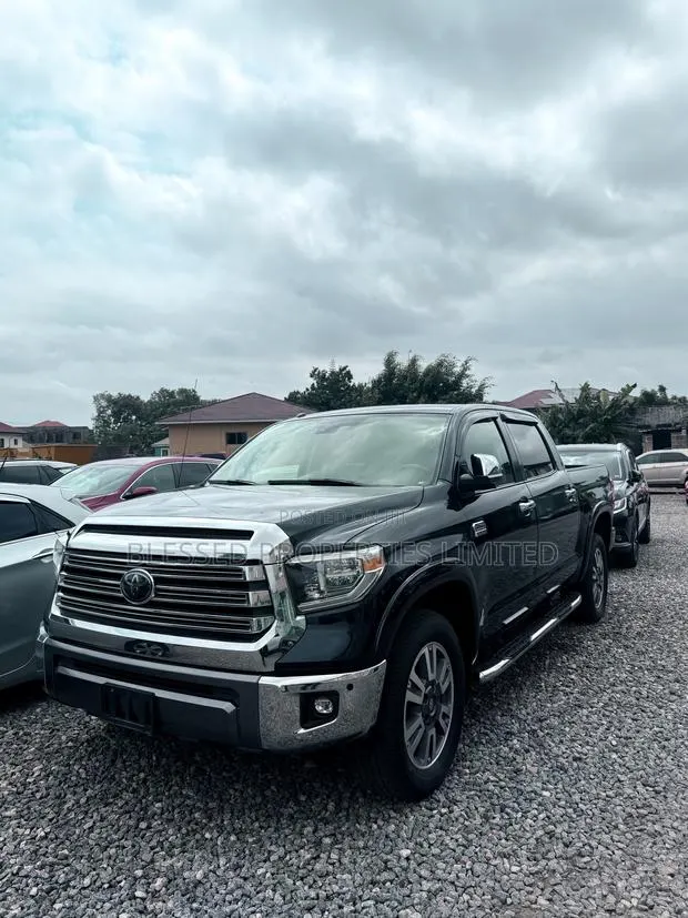 Toyota Tundra Limited 5.7L V8 4x2 Double Cab 6.6 ft. box 145.7 in. WB · Photo 1