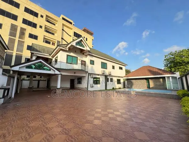 Furnished 6bdrm House in East Legon Main, Boundary Road Area for rent · Photo 1