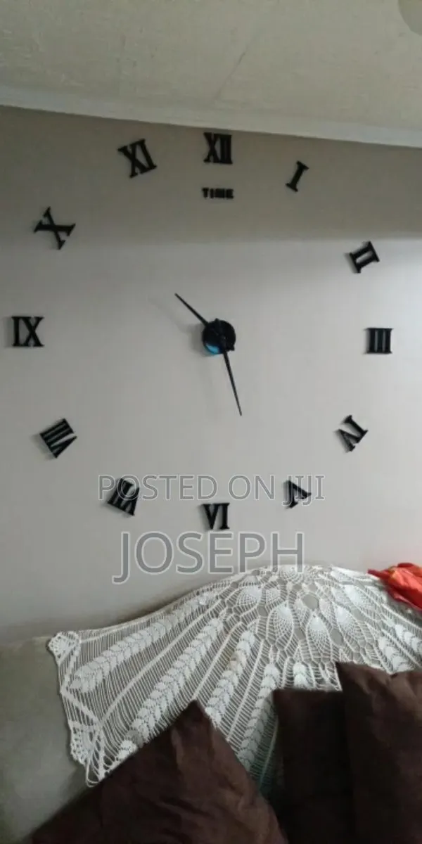 Roman 3d Wall Clock Big Types · Photo 1