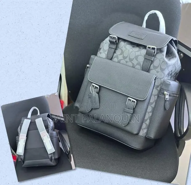 Solid Backpacks · Photo 1