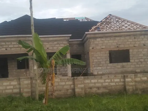 Quality Roofing Sheets · Photo 1