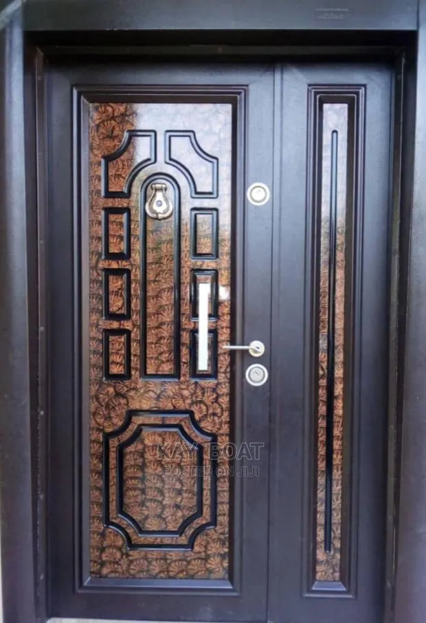 Massive Inner Door With With All Accessories Available · Photo 1