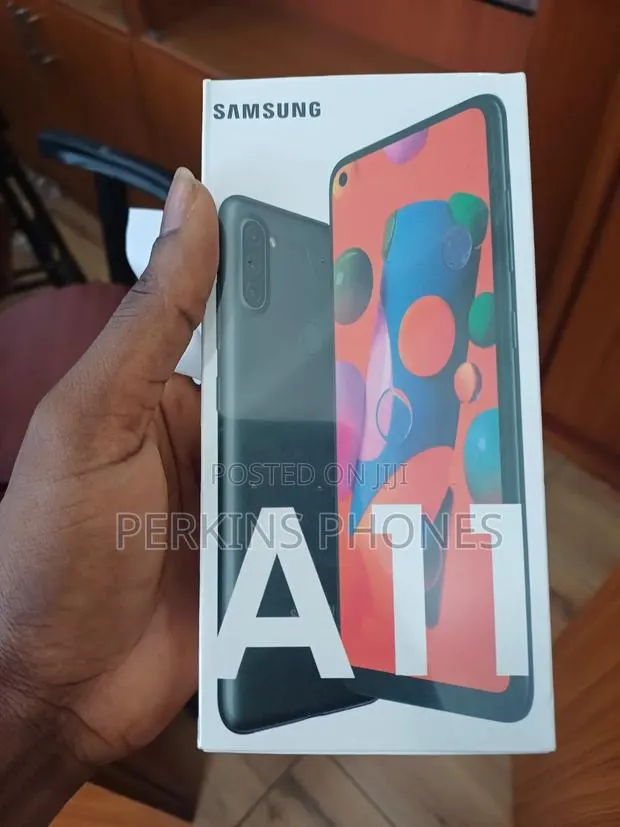 New Samsung Galaxy A11 32 GB Black · Photo 1