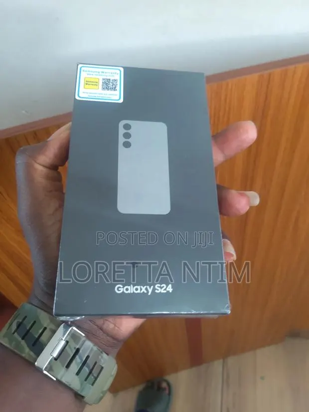 New Samsung Galaxy S24 256 GB Gray · Photo 1