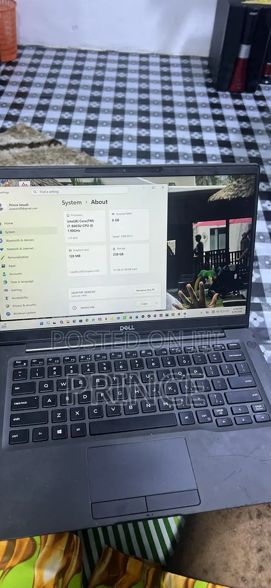 Laptop Dell Latitude 7400 8GB Intel Core i7 SSD 256GB · Photo 1