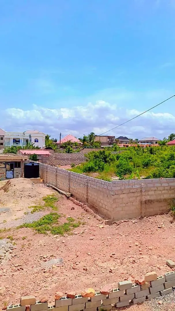 Half Plot of Land at Red Top Behind West Hills Mall for Sale · Photo 1