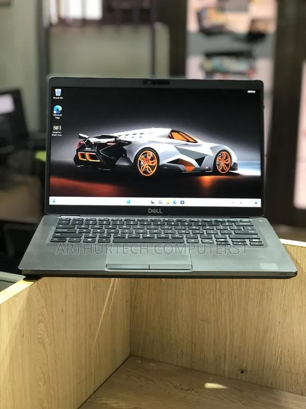 Laptop Dell Latitude 5400 8GB Intel Core i5 SSD 256GB · Photo 1