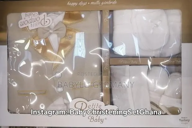 Beige and Gold Baby Boy Gift Box or Set · Photo 1