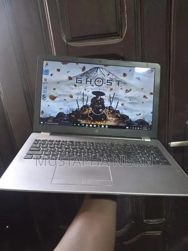 Laptop HP 250 G7 4GB Intel Core i5 SSD 128GB · Photo 1