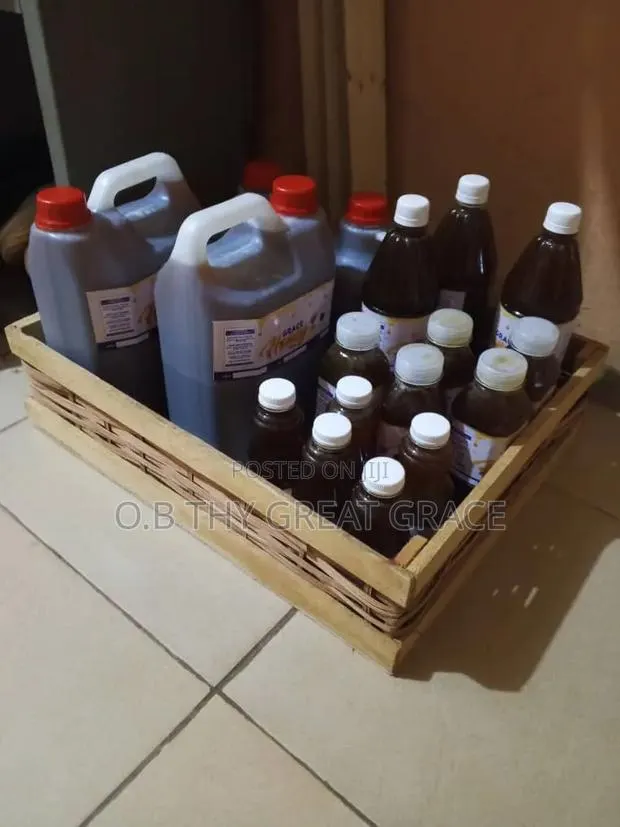 Undiluted and Organic Honey Straight From the Hive · Photo 1
