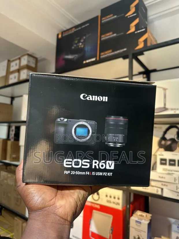 Canon EOS R6 v Mirrorless Camera With 20-50mm F/4 Lens · Photo 1