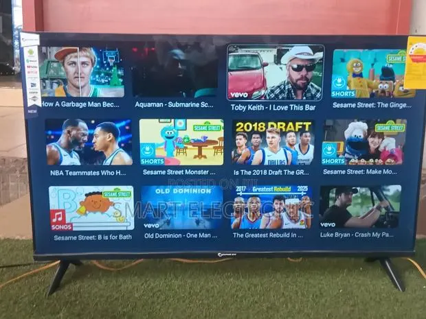 Dolphin Bay 43Inch Full HD Smart TV Modern Screen for Movies, Gaming · Photo 1
