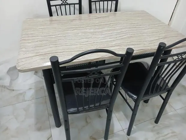 Affordable Dinning Set · Photo 1
