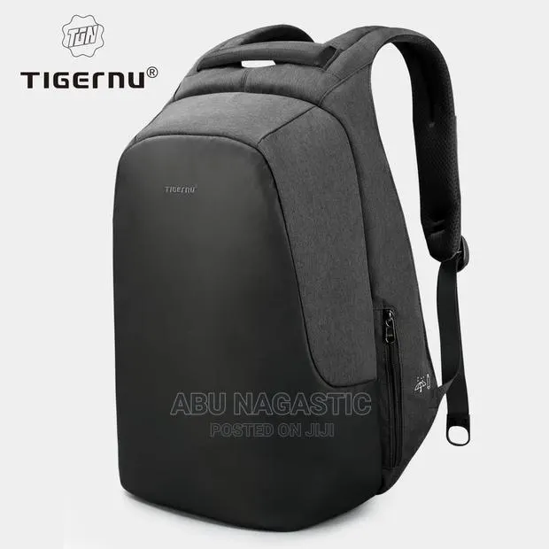 USB Charging Causal Backpack · Photo 1
