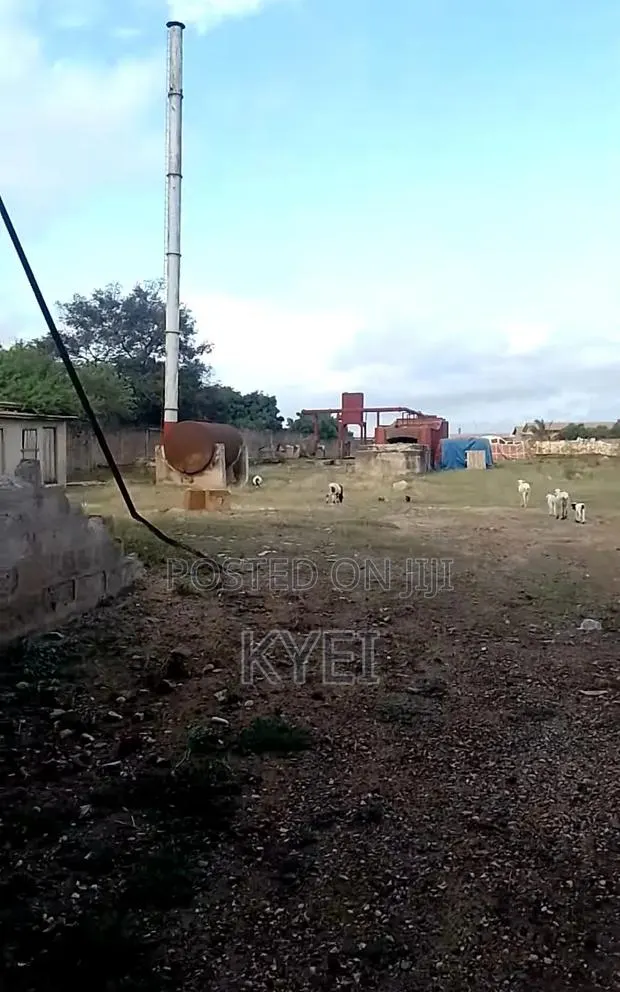 Industrial Property For Sale · Photo 3