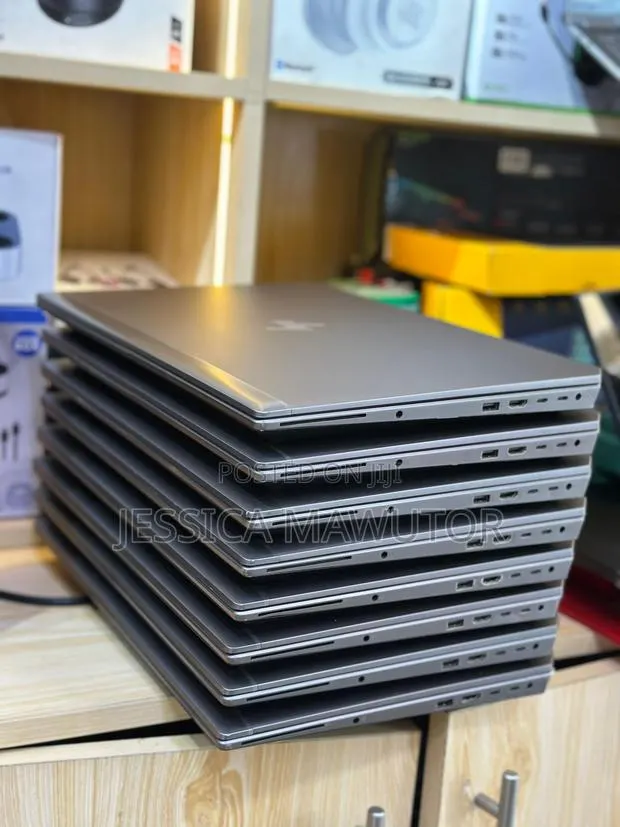 Laptop HP 16GB Intel Core i7 SSD 512GB · Photo 1