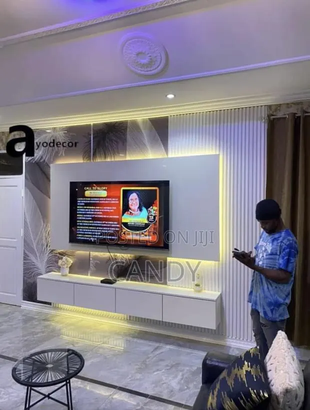 Wall TV Units · Photo 1