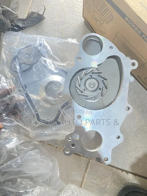 Ford F150 V6 Water Pump · Photo 1